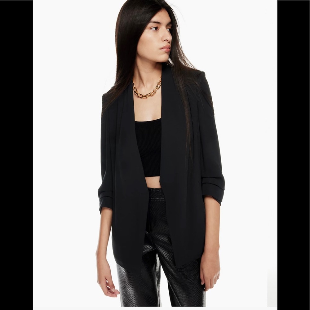 Aritzia power hip satin blazer